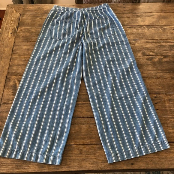 American Eagle Size 2 Regular Blue Cotton Striped Wide Leg Crop Pants Cropped - Picture 8 of 8